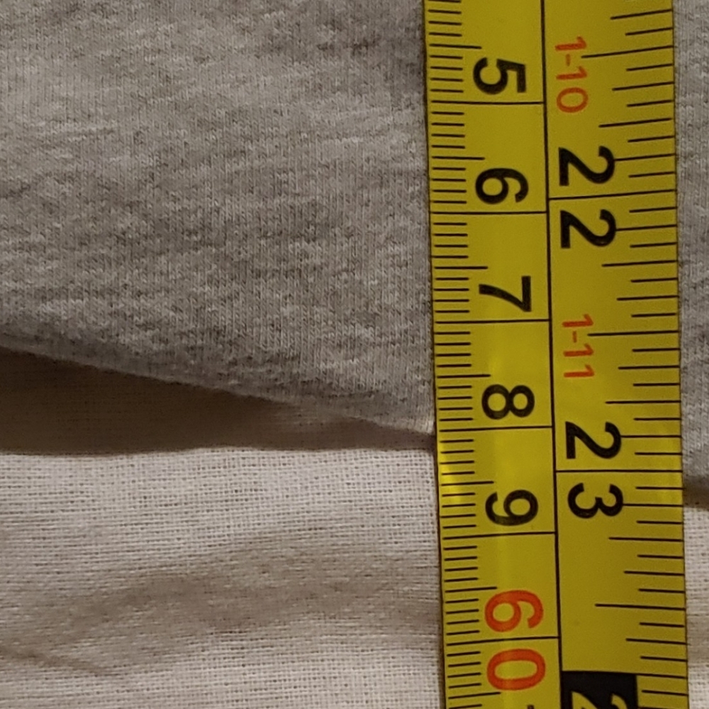 Harley-Davidson Four Corners Farmington, NM Grey Top With Striped Sleeves Small - Picture 6 of 6